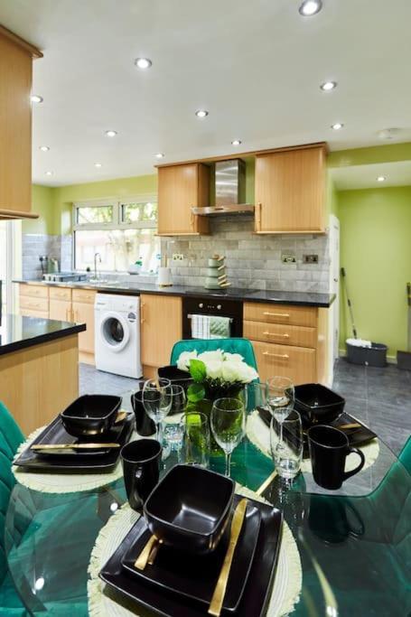 *Little Haven In Leeds* ¤Private Parking¤ Ensuite Leeds  Luaran gambar
